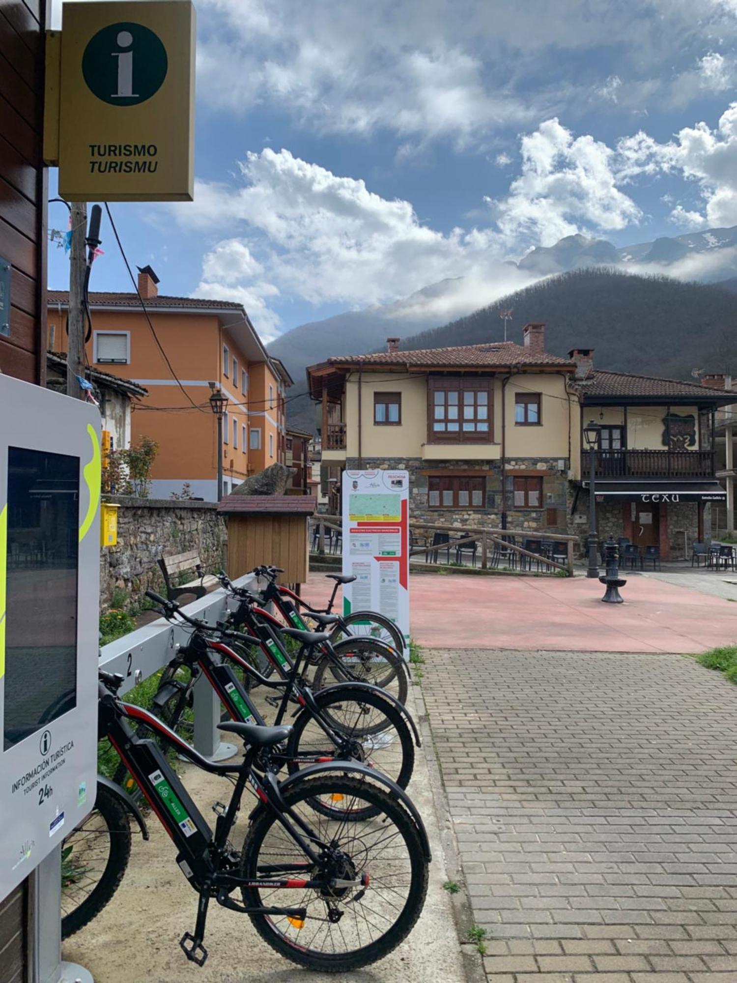 El Corral De Baxo Βίλα Felechosa Εξωτερικό φωτογραφία